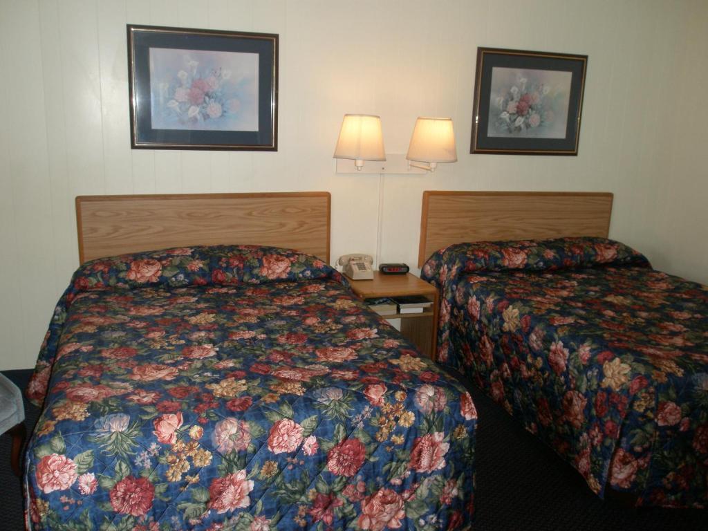 Budget Inn Bluffton Room photo